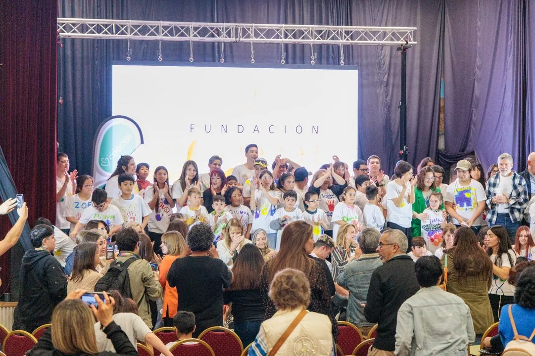 Fundación Crecer celebró 40 años de atención terapéutica gratuita en Comodoro Rivadavia