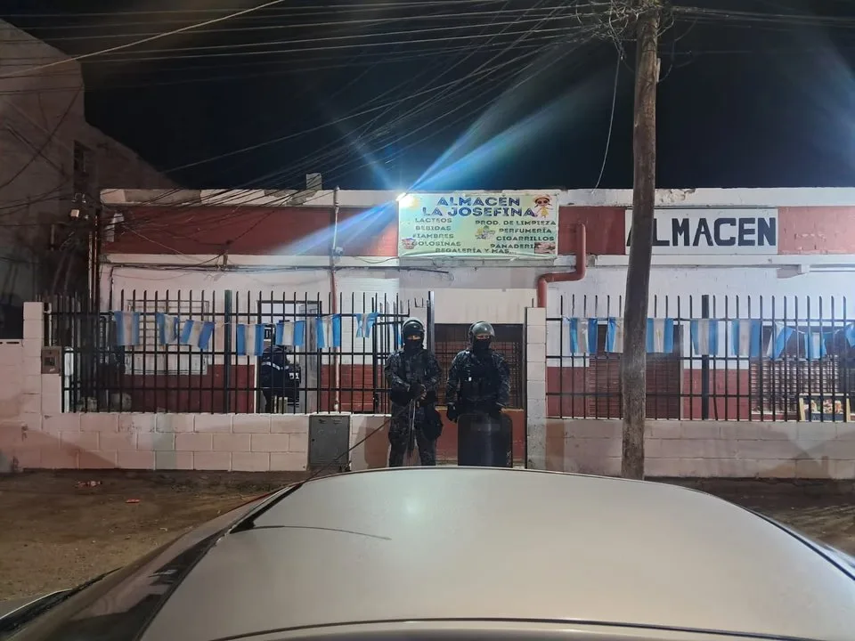 Investigan una puñalada en Trelew y un ataque a tiros contra una policía en Comodoro