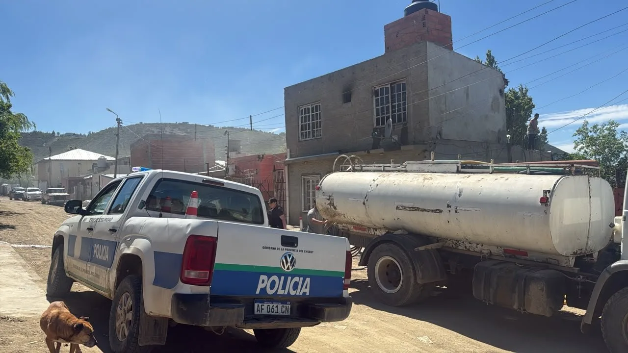 Incendio dañó una vivienda en la extensión del barrio Máximo Abásolo