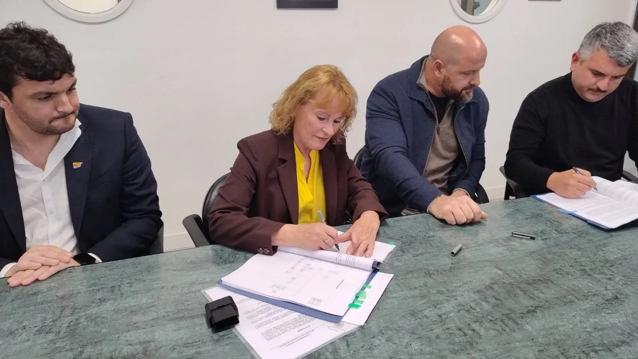 Puerto de Comodoro: acuerdo laboral con la UPSF unifica beneficios y fija condiciones