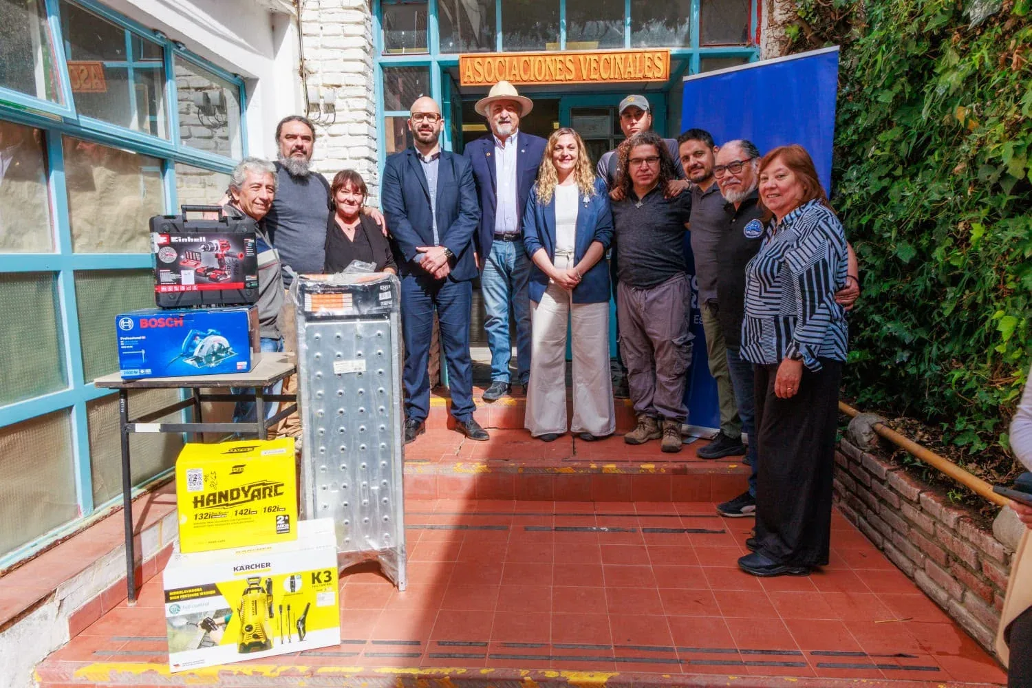 Municipio entregó herramientas a la cuadrilla de Vecinales