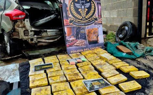 Decomisan más de 62 kilos de cocaína en Comodoro Rivadavia y detienen a siete personas