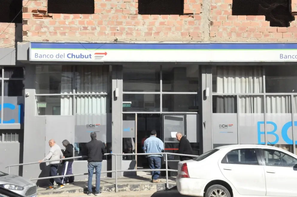 Banco del Chubut sostiene la atención en Km 3 hasta mudarse dentro del mismo barrio