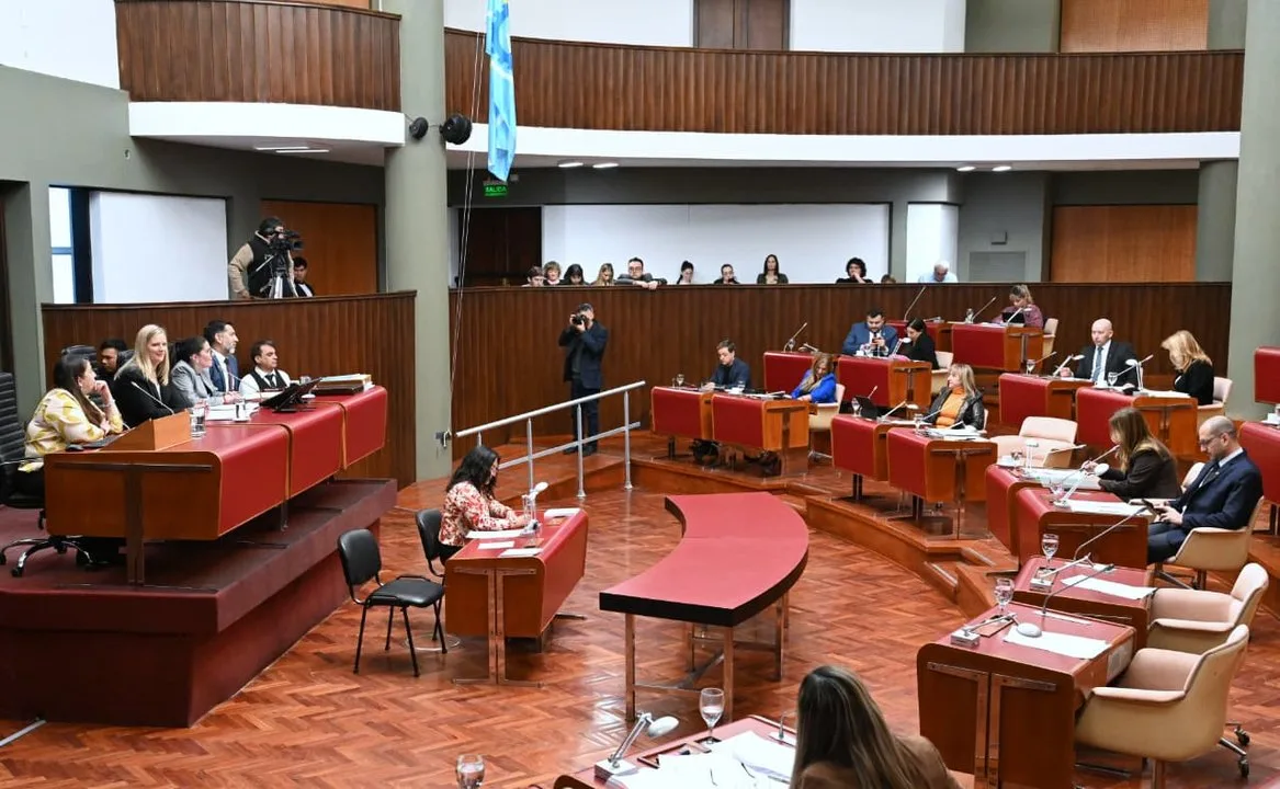 Estudiantes de 27 escuelas de Chubut debatirán en la Legislatura