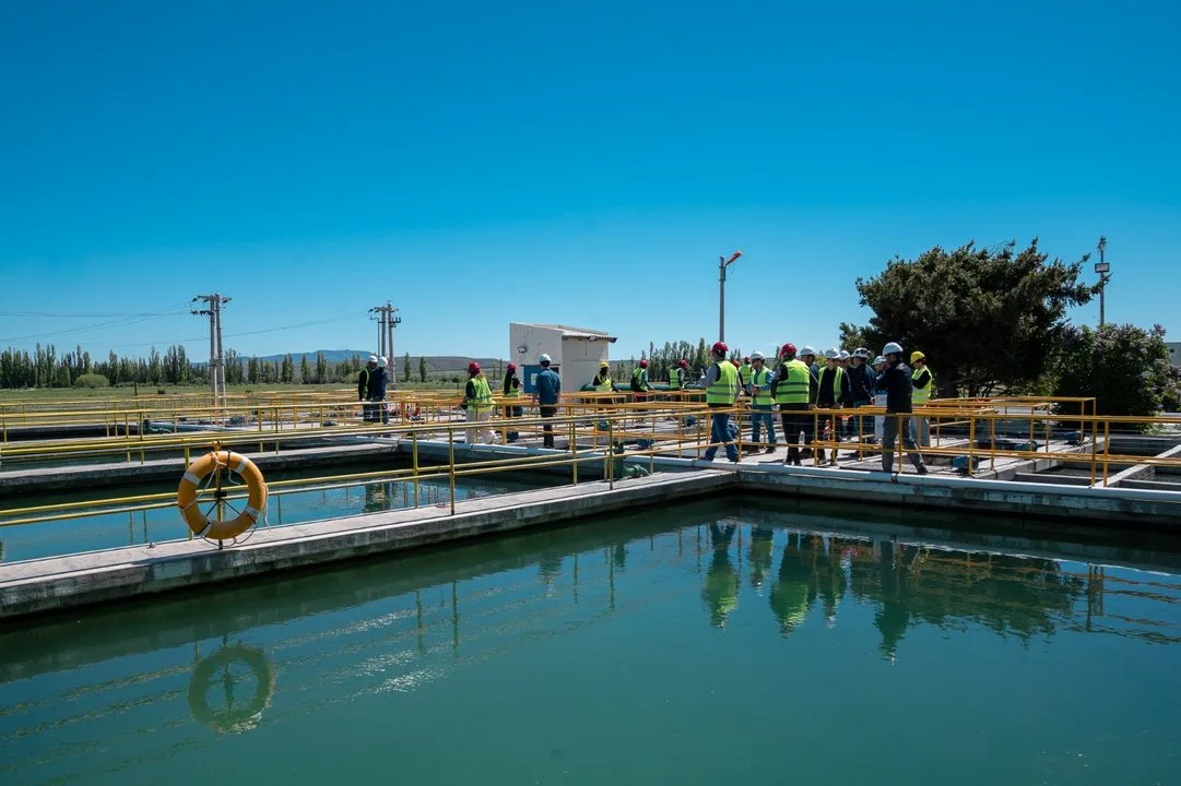 Vecinalistas conocieron cómo se produce y distribuye el agua que llega a cuatro ciudades