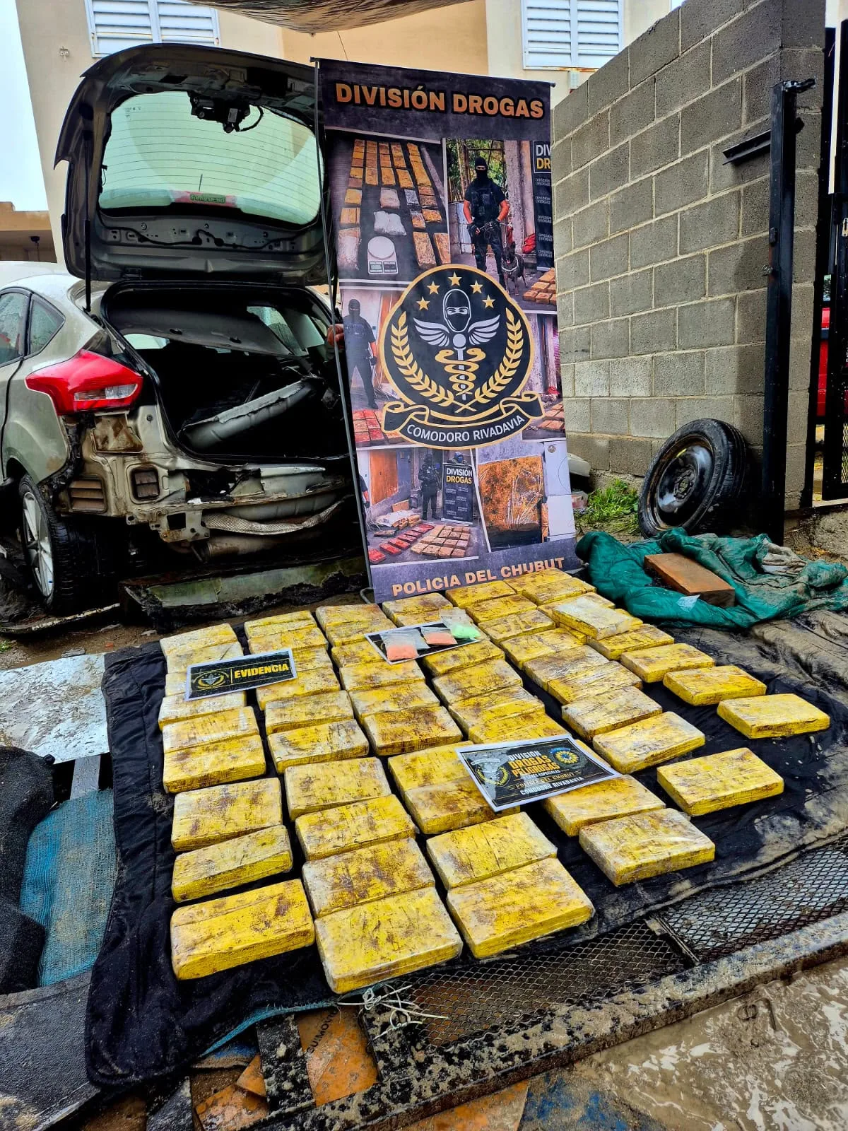 Seis detenidos por el hallazgo de 60 kilos de cocaína quedaron en prisión preventiva