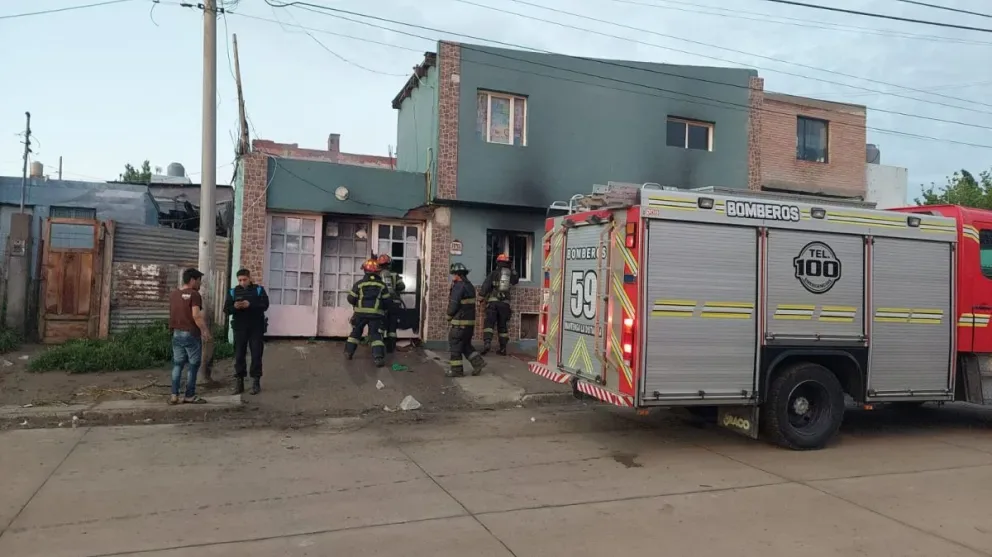 Un incendio afectó una vivienda en el barrio Máximo Abasolo